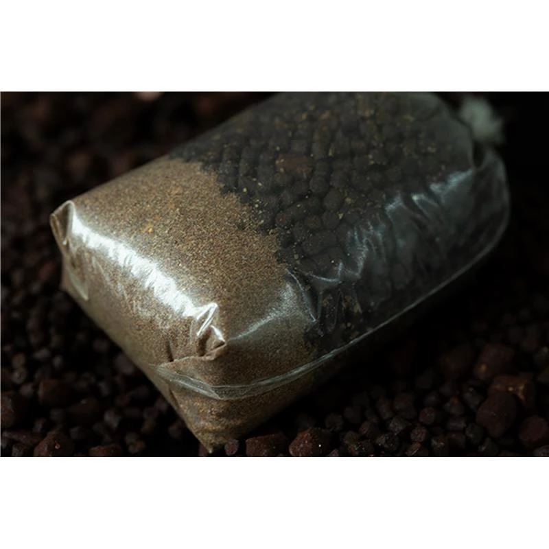 STICK MIX STICKY BAITS BLOODWORM ACTIVE MIX 4 STICK MIX STICKY BAITS BLOODWORM ACTIVE MIX – Image 4